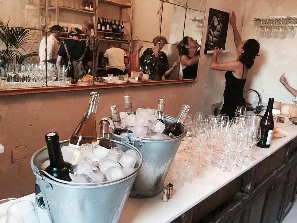 La barra de Jugo preparada para una cata